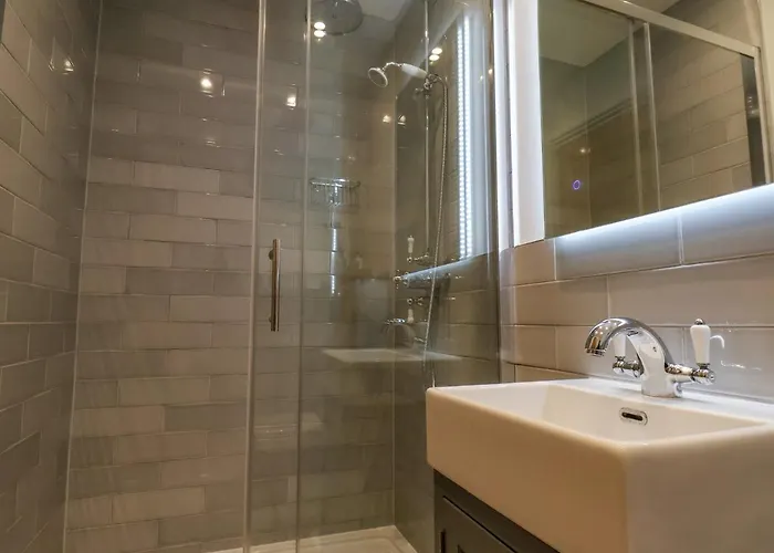 Derwent House - Everley *