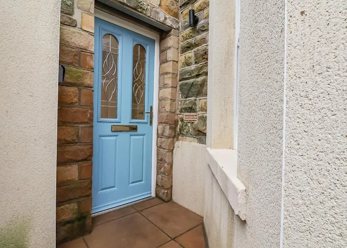 Derwent House - Everley * Scarborough