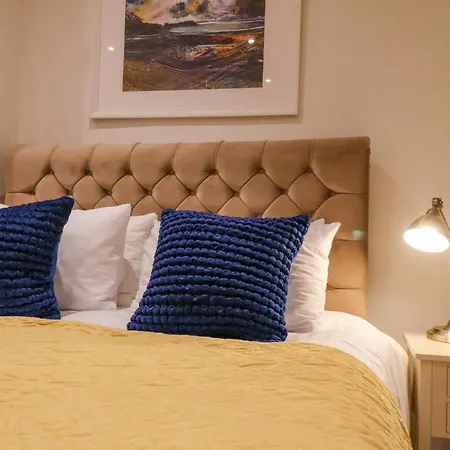 Derwent House - Everley *